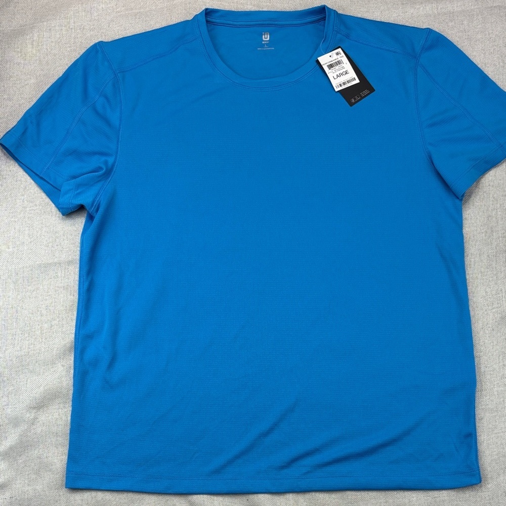 ID Ideology Men's Birdseye Mesh V-Neck T-Shirt Size L